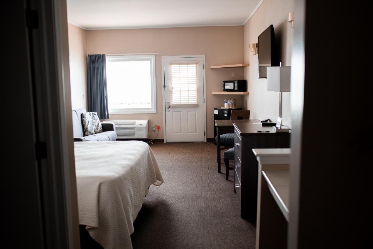 West Bank Inn Celina Extérieur photo
